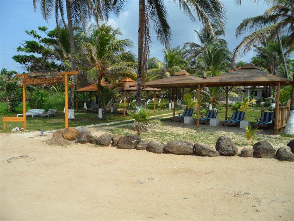 Paraiso Beach Hotel Brig Bay المظهر الخارجي الصورة